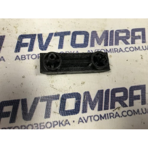Натяжитель ланцюга масляного насаса Volvo V50 1.8 16V 2004-2010 31251060